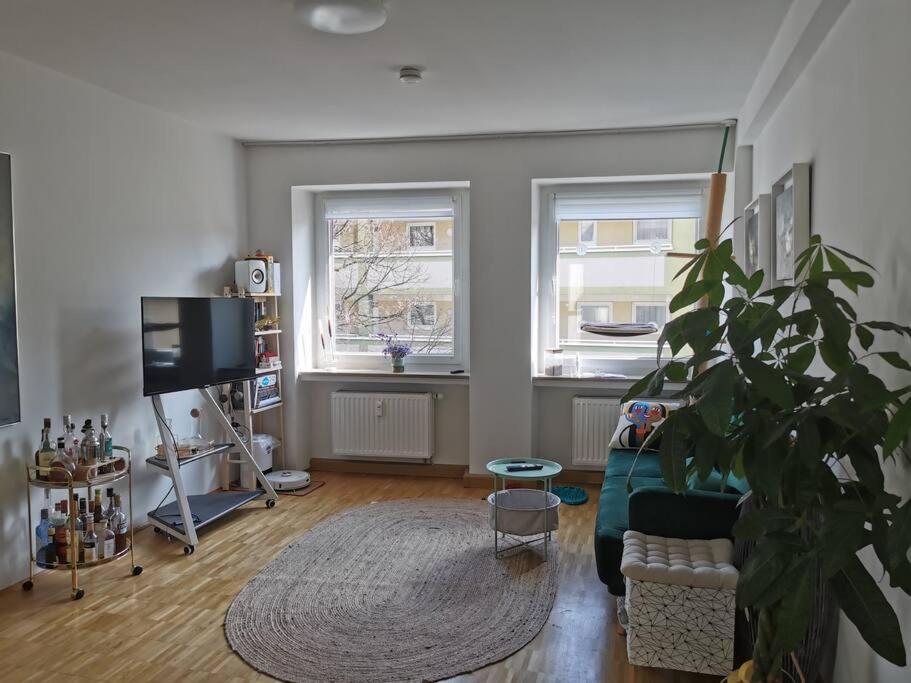 Center Schwabing Spacious Flat Munich