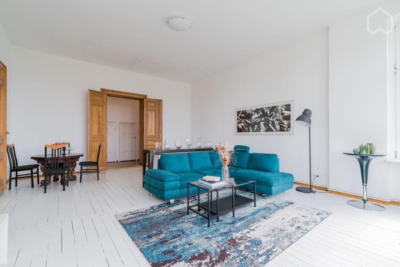 Apartment Center Schwabing Spacious Flat
