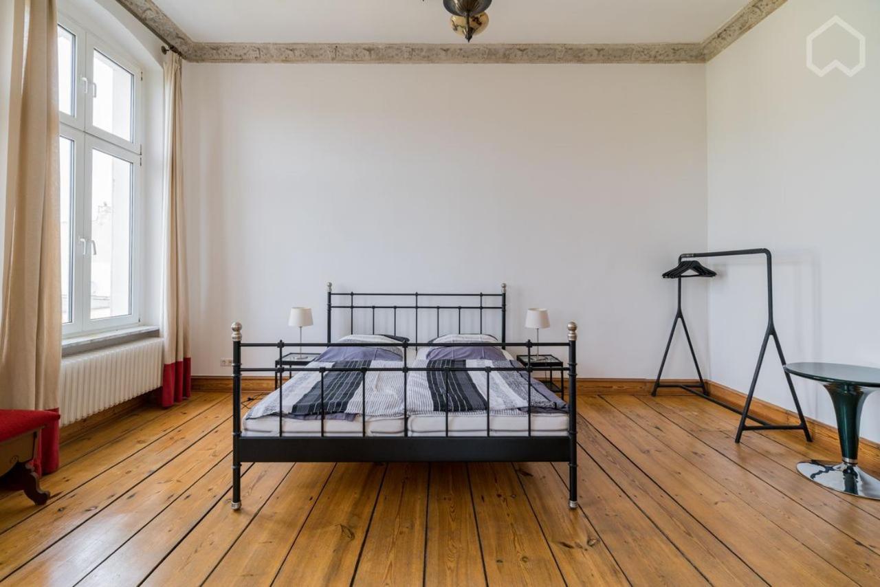 Apartment Center Schwabing Spacious Flat