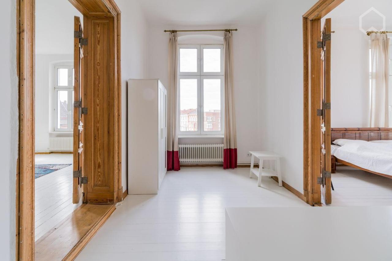 Apartment Center Schwabing Spacious Flat